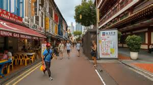 exploring singapores chinatown streets