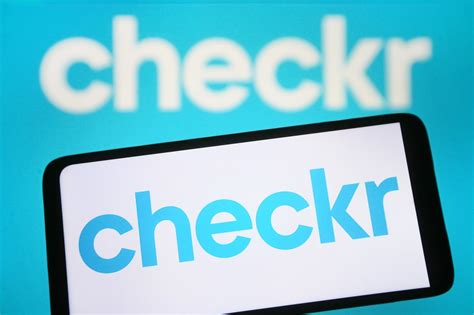 billion startup checkr  employees build  app  ai