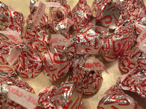 Peppermint Kiss Cookies Rave About Food