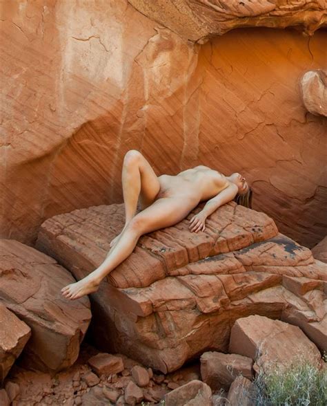 Reclining Nude Lake Mead Artistic Nude Photo By Photographer Caruso