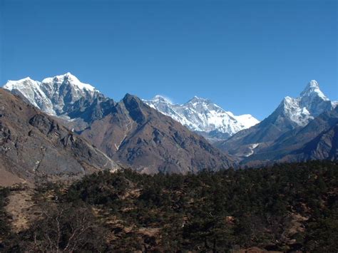 サガルマータ国立公園 Sagarmatha National Park 登山が趣味ならエベレストでしょ