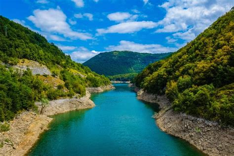 Fabbriche Di Careggine Il Borgo Sommerso Riemerge Nel