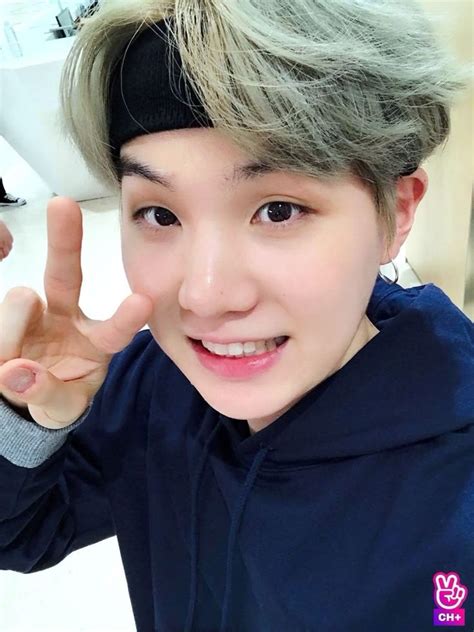 Pin Di Suga Min Yoongi Bts Su Suga Min Yoongi Agust D