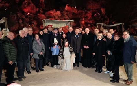 Presepe Vivente Nelle Grotte Di Castellana Buona La Prima Alla