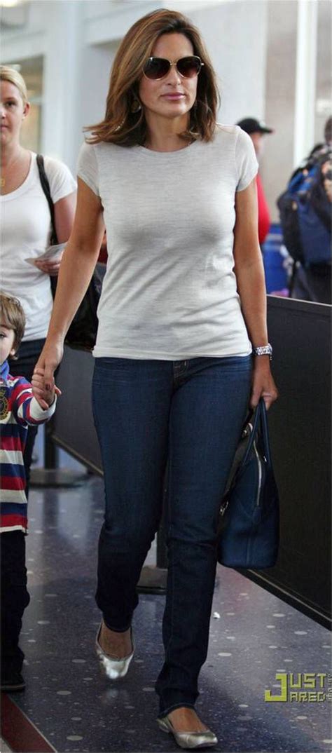 Mariska Hargitay Street Style Fashion Casual