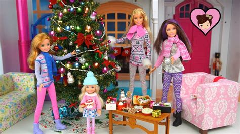 Barbie Sisters Decorate The Christmas Tree And Wrap Presents Youtube