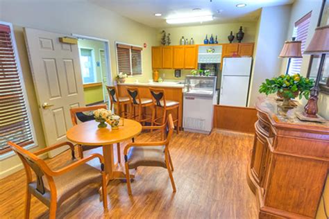 Senior Living in Elk Grove, CA | The Meadows - Assisted Living