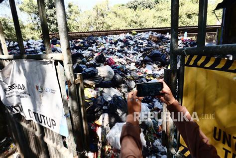 Ton Sampah Dari Kota Bandung Sudah Terangkut Ke Tpa Sarimukti