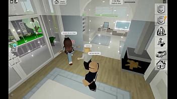 Jovencita traviesa entregó su culo a los caballos en Brookhaven XVIDEOS