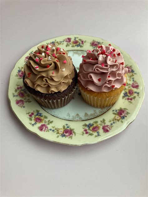 Second location for farina bakery will open next month 16