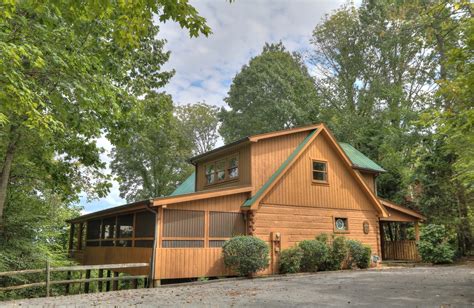 Sevierville TN Cabins | 800-652-2611 | Oak Haven Resort & Spa