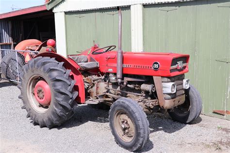 massey ferguson  specs engine transmission dimensions