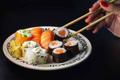 Veggie Sushi Rolls Calories and Deliciously Fresh Recipe - My Roam Diary