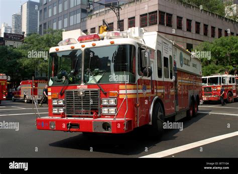 Fire Fighting Fdny Hi Res Stock Photography And Images Alamy