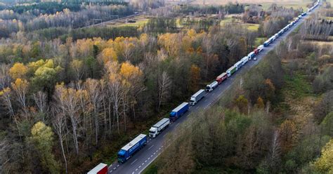 Kolejka Tir W Przy Granicy Z Ukrain Korek Mierzy Kilometry