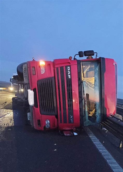 Accident cu două TIR uri pe A1 Ziarul Top