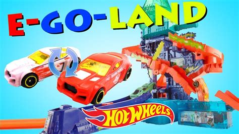 Машинки меняют цвет! Лаборатория Hot Wheels - YouTube