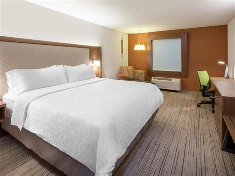 Holiday Inn Express & Suites North Fremont - Fremont, United States