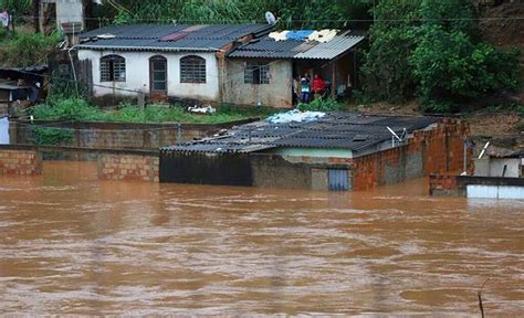 Más De 30 Mil Desplazados Por Lluvias E Inundaciones En Brasil