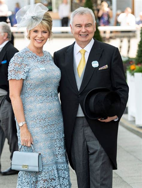 Ruth Langsford gives insight into wedding as she marks 10th anniversary with Eamonn Holmes ...