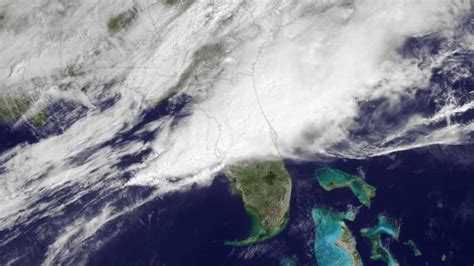 Invisible Storms: Rain-Wrapped Tornadoes Strike Florida | Live Science