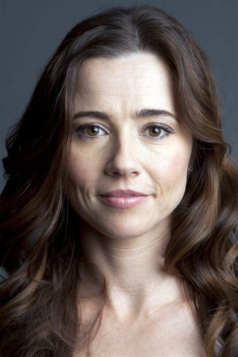 Linda Cardellini Profile Images The Movie Database Tmdb