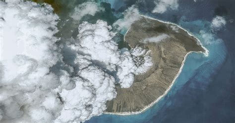 Erupcja Wulkanu Tonga Wywo A A Nie Jedno A Dwa Tsunami Geekweek W