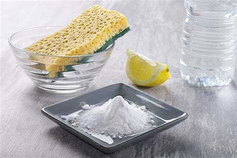 10 Easy Recipes for Natural Cleaning Products » The Money Pit