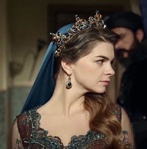 Muhte Em Y Zy L Mihrimah Sultan Elbiseler Moda Stilleri Ta