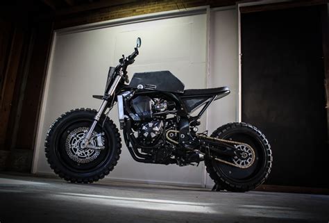 Droog Moto 14 Urban Fighter - A modified Kawasaki Z1000 - MOTOAUTO