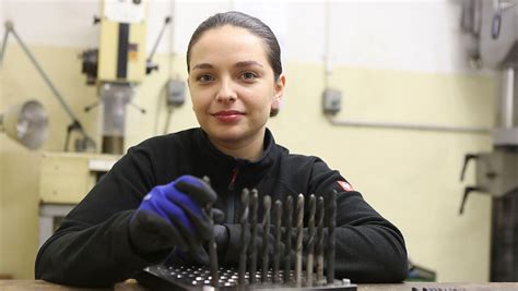 Erste Azubine Industriemechanik Hochschule Wismar Fakultät für