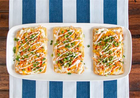 Buffalo Chicken Flatbread Martin S Famous Potato Rolls And Bread