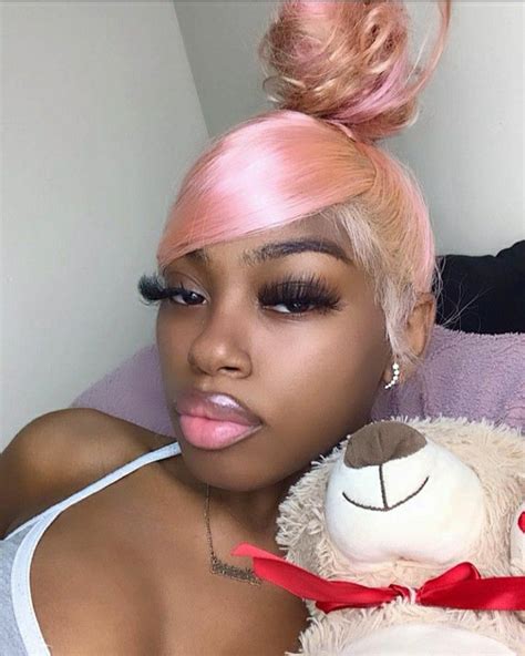 Miahdior In 2020 Baddie Hairstyles Hair Styles Pink Hair