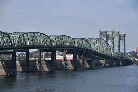 Interstate Bridge - HistoricBridges.org