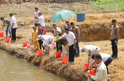 Wakil Bupati Ketapang Hadiri Tanam Perdana Agrowisata Kebun Buah