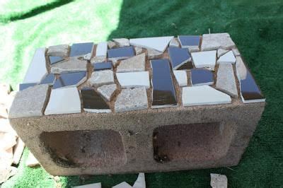 16 Cinder Block DIYs That Will Make Any Home On Point Garden Borders