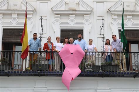 El Ayuntamiento Y La Aecc De Cartaya Hacen Un Llamamiento A La