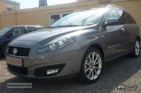 Fiat Croma Multijet V Dpf Automatic Emotion Car Photo And