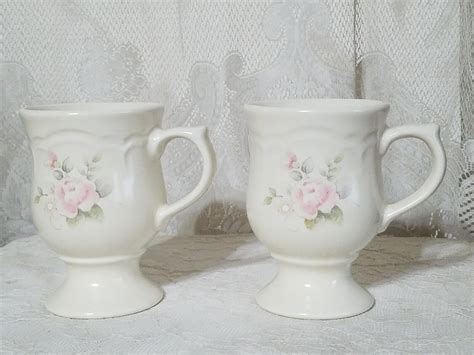 Vintage Pfaltzgraff Tea Rose Coffee 12oz Pedestal Mugs Set Of 2 Ebay