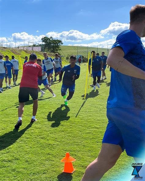 Azuriz on Twitter Hoje foi dia de treino físico em campo para os