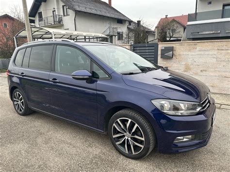 VW Touran 2 0 TDI DSG 7 SJEDALA 2016 God