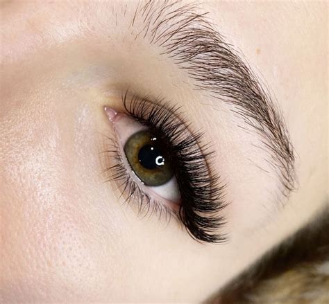 Best Medium Russian Volume Eyelash Extensions Auckland Lashury