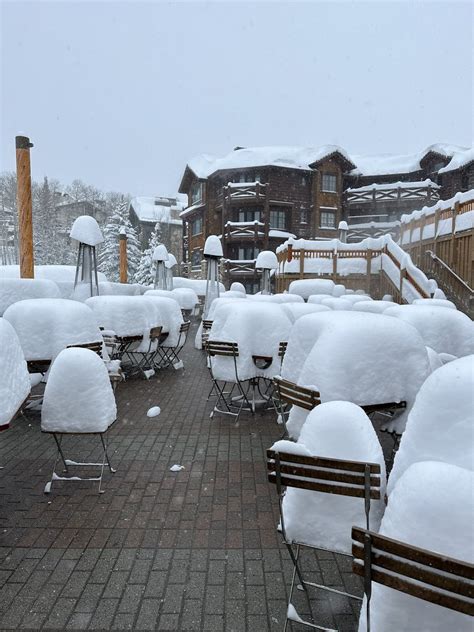 Deer Valley Resort on Twitter: "25” of new ️snow today and it’s still ...