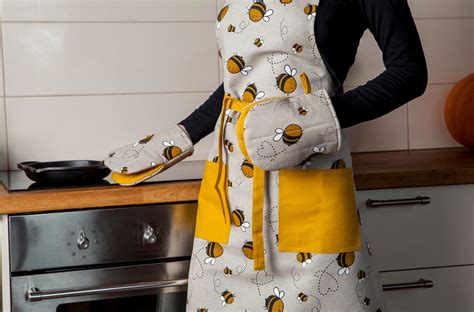 Linen Apron With Bees Design Gift For Beekeeper Gift For Etsy