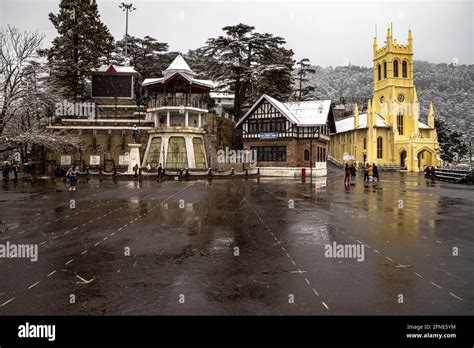 Mall road shimla himachal pradesh india hi-res stock photography and ...