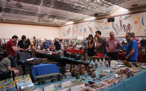 Éxito de la Feria Militaria Almoneda y Antigüedades de Alcorisa con 80