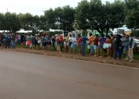 Pecuaristas Doam 5 Mil Litros De Leite Em Protesto PP