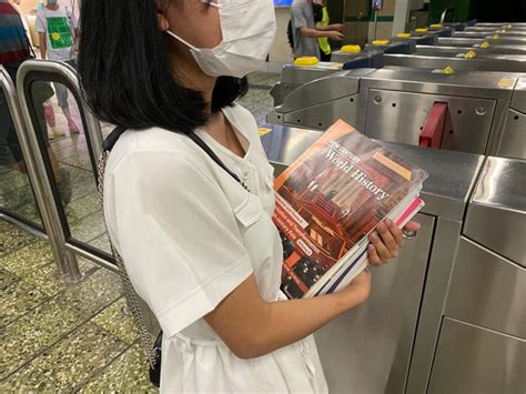 【強迫打針】港中學11月起需9成學生打齊3針才可全日面授 新加坡台灣等無相關規定 — Rfa 自由亞洲電台粵語部