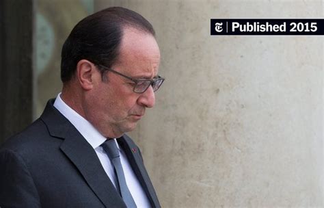 Paris Gunmen Single Out François Hollande, and Leave Him With Few ...