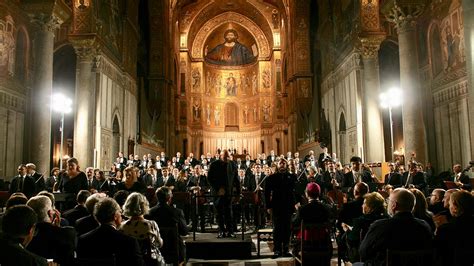 Trionfo Di Musica Sotto Gli Occhi Del Cristo Pantocratore